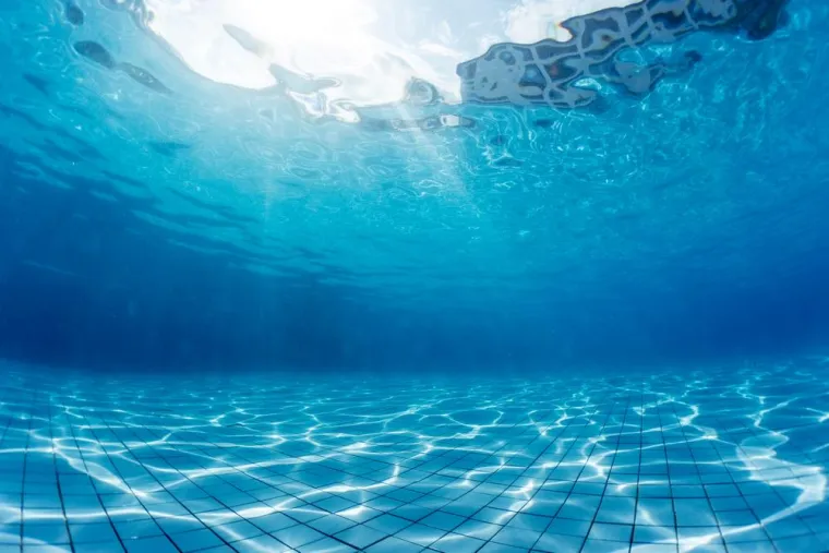 Transformez votre piscine extérieure avec la mosaïque, Annecy, Impoco Catania